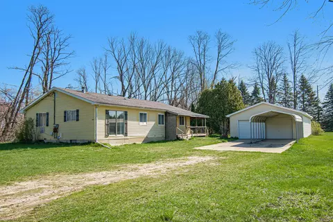 4972 Nixon Rd, Dimondale, MI 48821