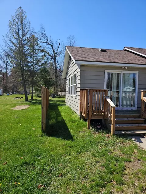 545 Sixth St, Baldwin, MI 49304 photo 2