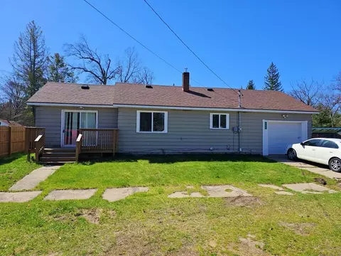 545 Sixth St, Baldwin, MI 49304