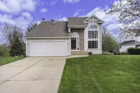 3264 Crystal Valley Ct, Holland, MI 49424