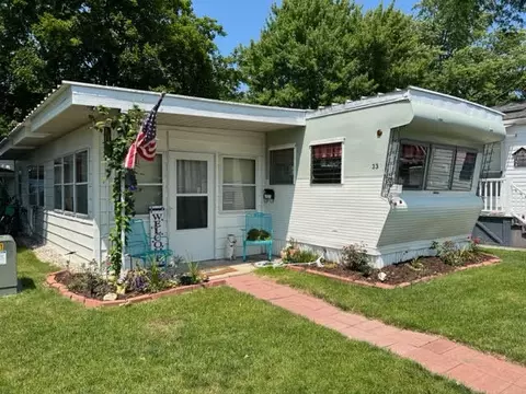 12922 Birch Ln, Wayland, MI 49348