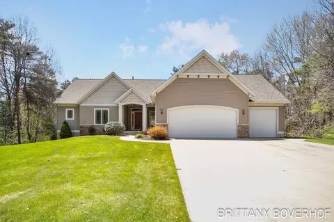 9469 Lake Gerald Dr NE, Sparta, MI 49345
