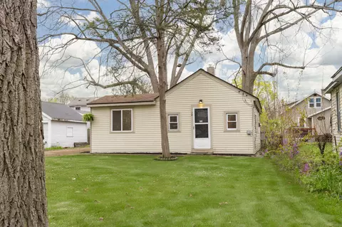 38 Exchange St SE, Wyoming, MI 49548