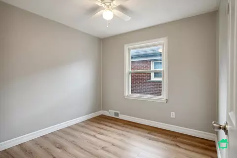 7658 Hipp St, Taylor, MI 48180 photo 7