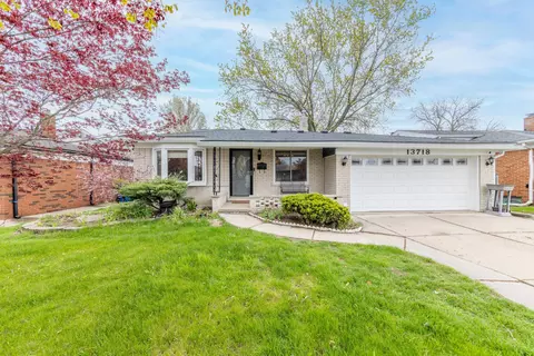 13718 Joyce Dr, Warren, MI 48088