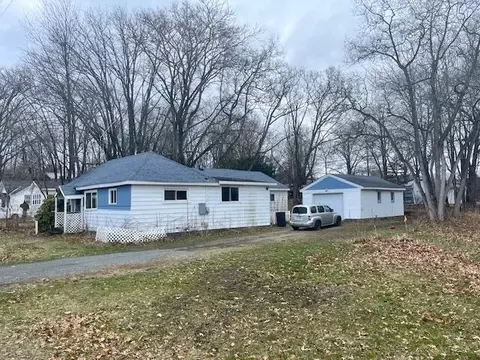 1002 N James St, Ludington, MI 49431