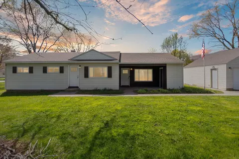 5035 Hartland Dr, Flint, MI 48506