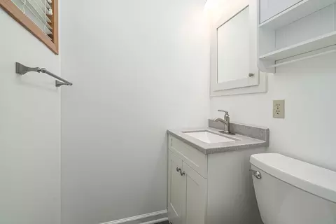 Bath - 16747 E Augusta Dr, Augusta, MI 49012 photo 1 of 2
