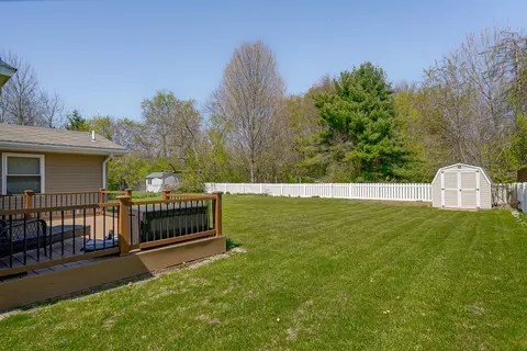 Exterior - 16747 E Augusta Dr, Augusta, MI 49012 photo 10 of 10