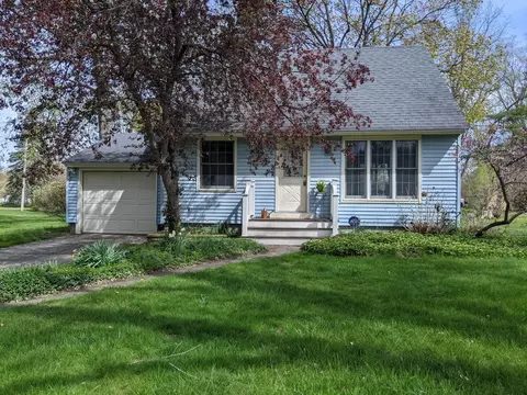 129 E 37th St, Holland, MI 49423
