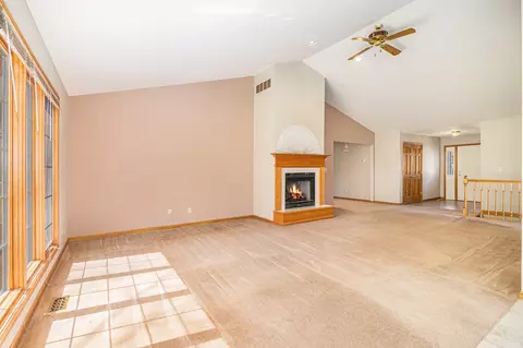 Living - 2715 Forest Lake Dr, Jackson, MI 49203 photo 1 of 1