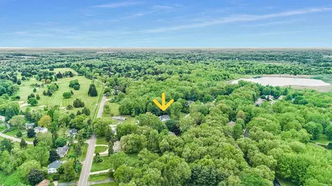 View/Area - 2715 Forest Lake Dr, Jackson, MI 49203 photo 2 of 3