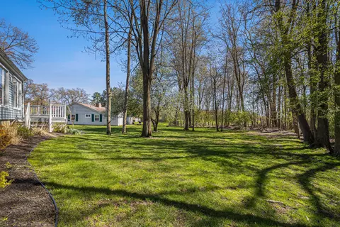 Exterior - 2715 Forest Lake Dr, Jackson, MI 49203 photo 10 of 19