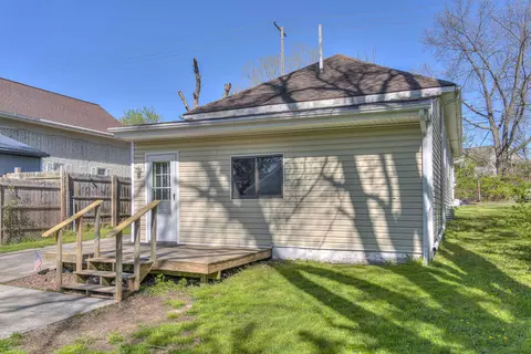 230 Amos Ave, Jackson, MI 49203 photo 5