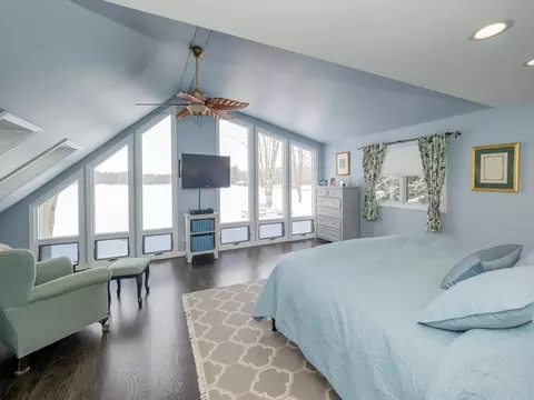 Bedroom - 10250 Tomkinson Dr, Scotts, MI 49088 photo 2 of 4