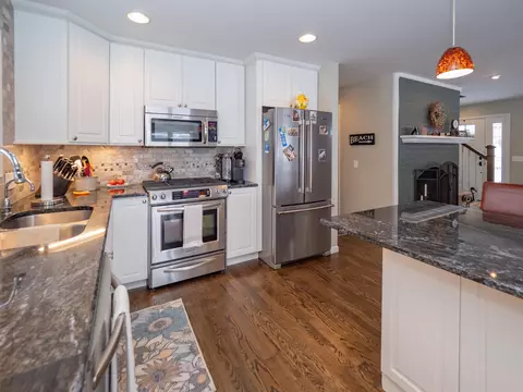 Kitchen - 10250 Tomkinson Dr, Scotts, MI 49088 photo 4 of 4