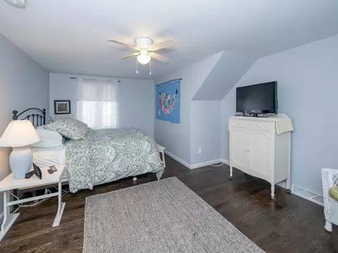 Bedroom - 10250 Tomkinson Dr, Scotts, MI 49088 photo 4 of 4