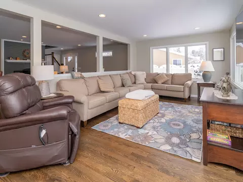 Living - 10250 Tomkinson Dr, Scotts, MI 49088 photo 5 of 8