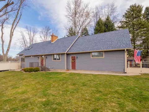 Exterior - 10250 Tomkinson Dr, Scotts, MI 49088 photo 5 of 14