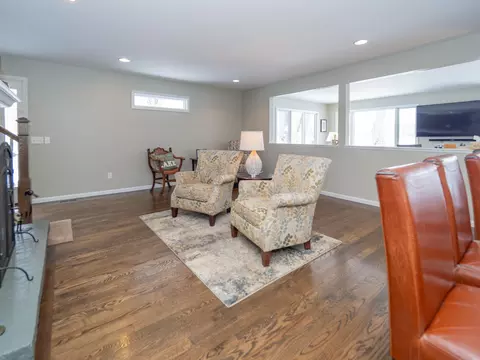 Living - 10250 Tomkinson Dr, Scotts, MI 49088 photo 3 of 8