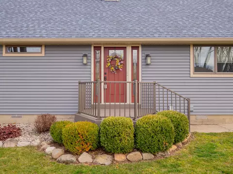Exterior - 10250 Tomkinson Dr, Scotts, MI 49088 photo 4 of 14
