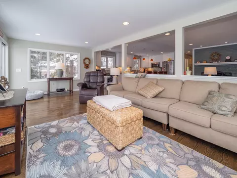 Living - 10250 Tomkinson Dr, Scotts, MI 49088 photo 7 of 8