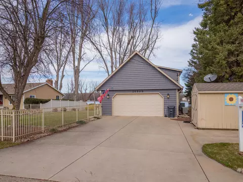 Exterior - 10250 Tomkinson Dr, Scotts, MI 49088 photo 11 of 14