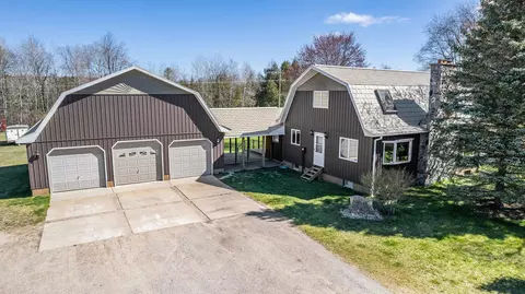 16140 9 Mile Rd, Kaleva, MI 49645