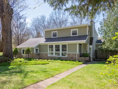 9244 Daryl Ct, Portage, MI 49024