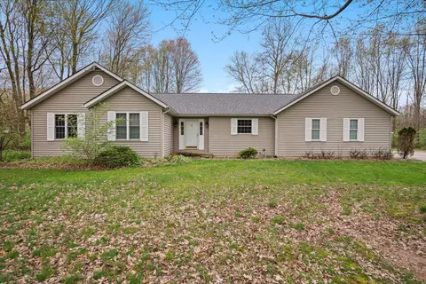 70510 Broderick Way, Niles, MI 49120