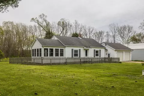 Exterior - 18783 Donner Rd, Three Oaks, MI 49128 photo 2 of 11