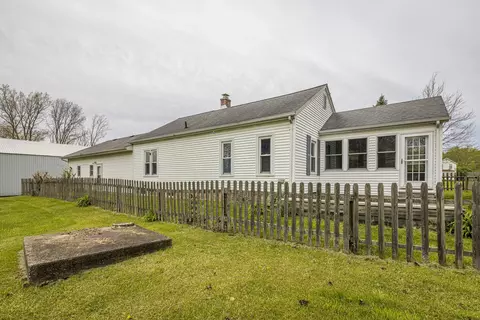 Exterior - 18783 Donner Rd, Three Oaks, MI 49128 photo 8 of 11