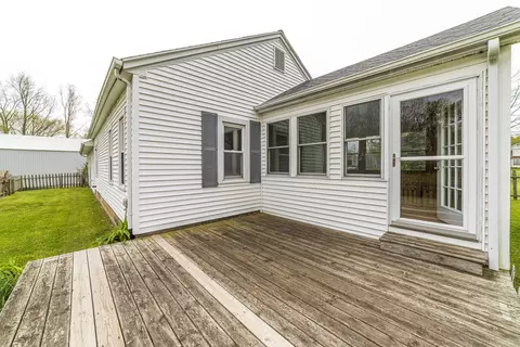 Exterior - 18783 Donner Rd, Three Oaks, MI 49128 photo 5 of 11