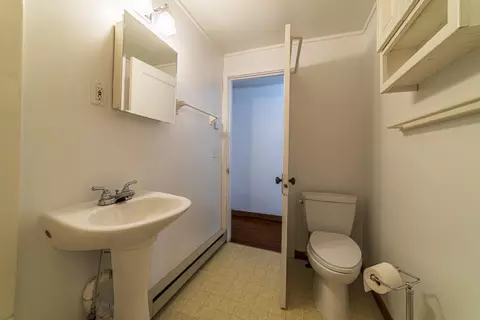 Bath - 18783 Donner Rd, Three Oaks, MI 49128 photo 1 of 2