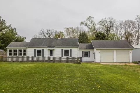 18783 Donner Rd, Three Oaks, MI 49128