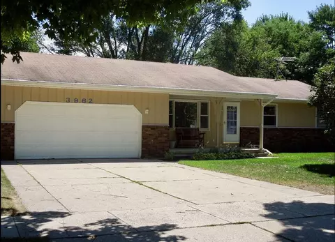 3962 Mcintyre Ct SW, Grandville, MI 49418