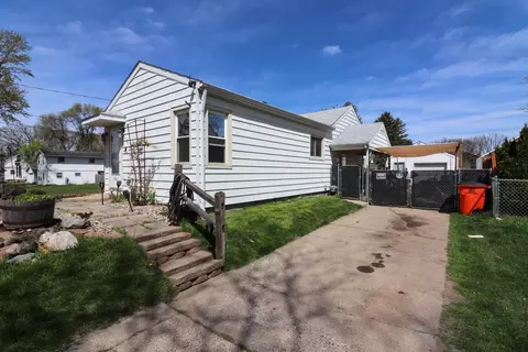 726 Andrew Ave, Jackson, MI 49202 photo 3