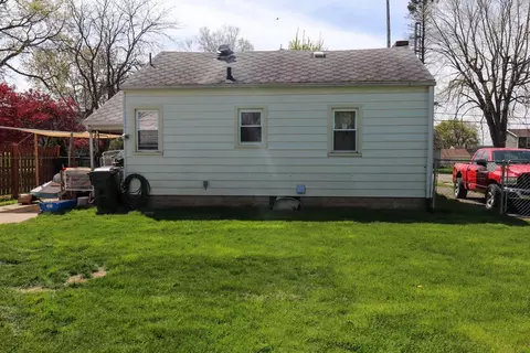 726 Andrew Ave, Jackson, MI 49202 photo 5