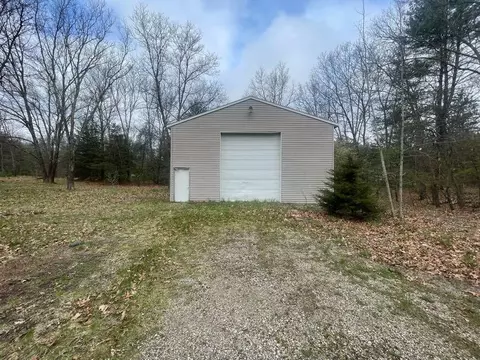 3882 Monroe Rd, Allegan, MI 49010