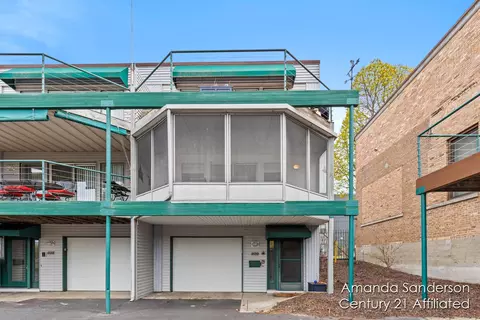 200 N Harbor Dr #9, Grand Haven, MI 49417