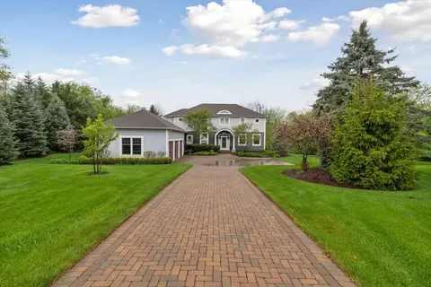 4968 High Meadow Ln, Ann Arbor, MI 48103