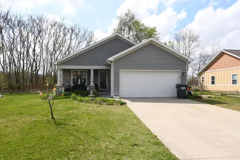 Exterior - 209 Corwin Meadow Dr, Lawrence, MI 49064 photo 13 of 15
