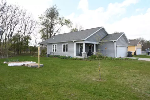 Exterior - 209 Corwin Meadow Dr, Lawrence, MI 49064 photo 15 of 15