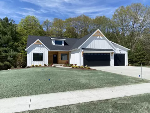 4755 Lexem Dr, Hudsonville, MI 49426