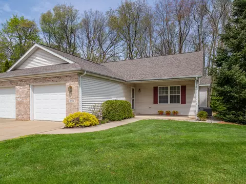 6112 Fairgrove St #2, Kalamazoo, MI 49009