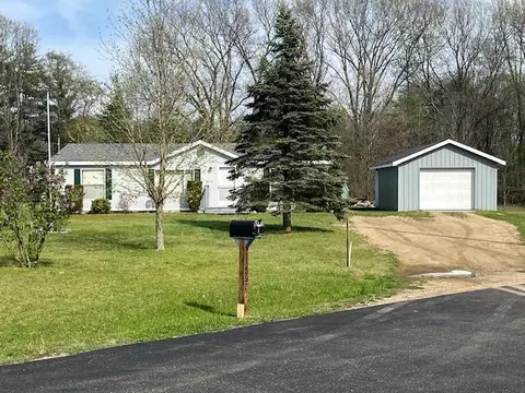 1807 Alexa Ln, Allegan, MI 49010