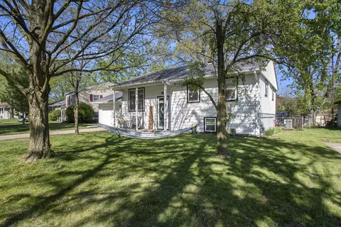 2223 Floral Ct, Niles, MI 49120