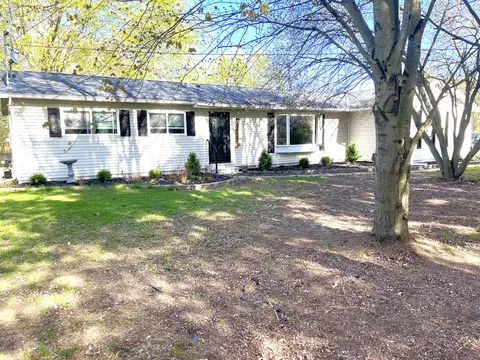 Exterior - 5717 Bennett Rd, Jackson, MI 49201 photo 8 of 8
