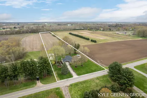 6055 141st Ave, Holland, MI 49423