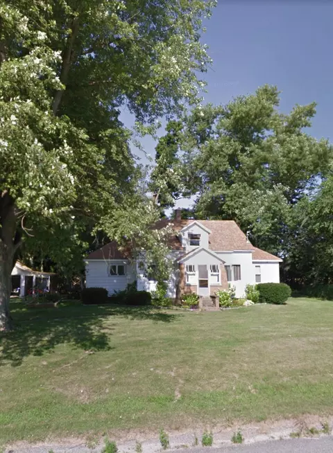 13275 S Spruce Ave, Grant, MI 49327